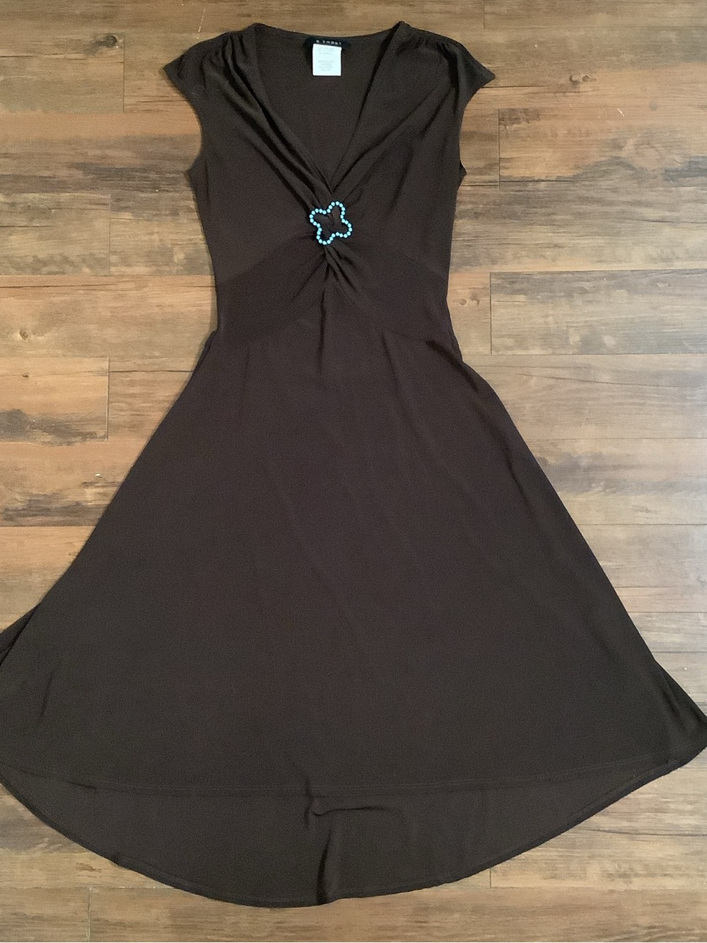 Brown V-Neck Cap Sleeve Dress with Decorative Accent